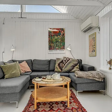 Awesome Home In Hornslet With Wifi *