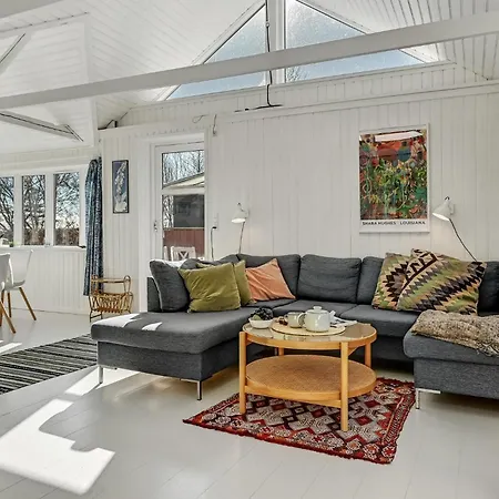 Holiday home Awesome Home In Hornslet With Wifi