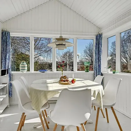 Holiday home Awesome Home In Hornslet With Wifi *